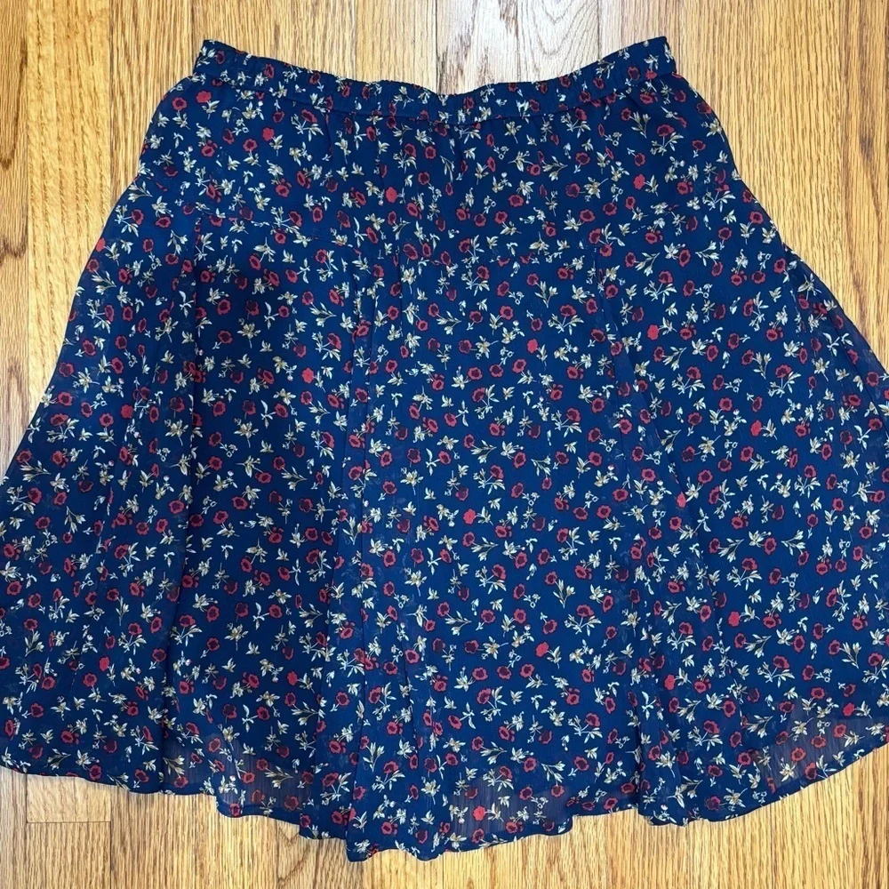 Old Navy XS Floral Navy blue red A Line Pull On chiffon flirty preppy mini skirt